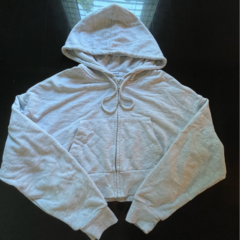 cropped zip up sweater